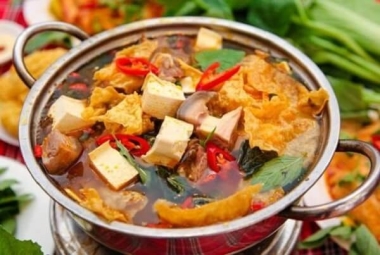 Lẩu Dê Cây Bàng Chân Cầu Văn Thánh – Quán Ngon Quen Thuộc Của Dân Sành Ăn